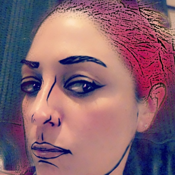 Meet your Posher, Cheri - Picture 2 of 2